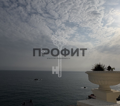 Коммерческая 645 кв. м, Крым республика, город Алушта, поселок Утес, улица Гагариной, дом 25, корпус 330
