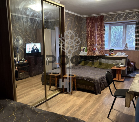 Квартира 31 кв. м, Крым республика, город Алушта, улица Ялтинская, дом 17
