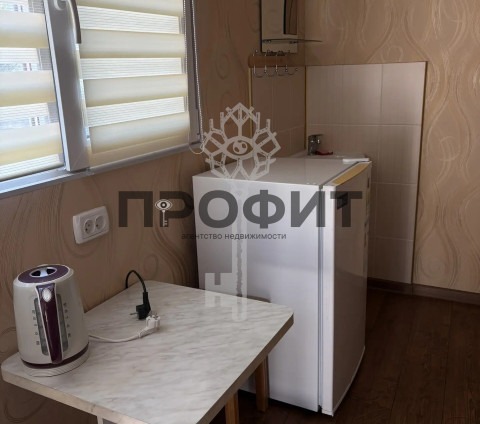 Коммерческая 173.5 кв. м, Крым республика, город Алушта, село Малореченское, улица Подгорная, дом 21а