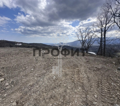 Участок 5.5 соток, Крым республика, город Алушта, село Лучистое