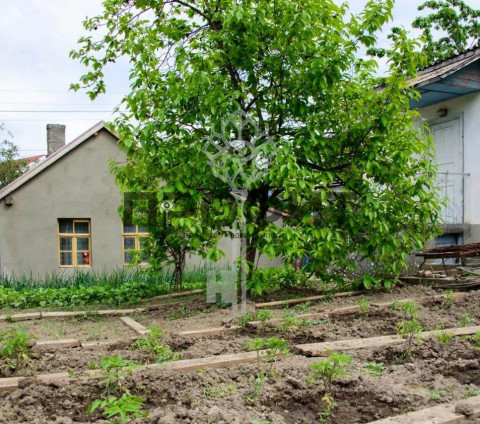 Дом 36.2 кв. м, Крым республика, город Алушта, село Солнечногорское, улица Подгорная