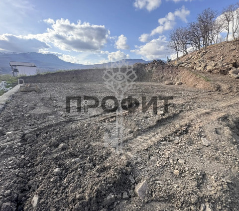Участок 5.5 соток, Крым республика, город Алушта, село Лучистое