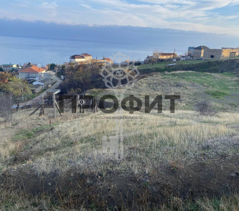 Участок 10 соток, Крым республика, город Алушта, село Малореченское, улица Факидова, дом 18-Б