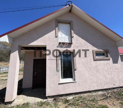 Дом 109.6 кв. м, Крым республика, город Алушта, село Лучистое, улица Совхозная