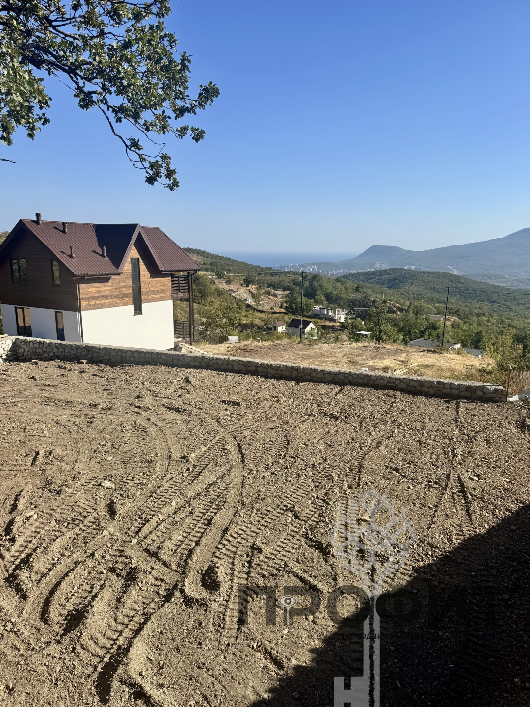 Участок 5.4 соток, Крым республика, город Алушта, село Лучистое