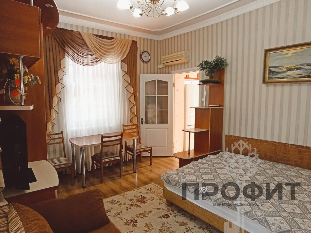 Дом 43 кв. м, Крым республика, город Алушта, улица Октябрьская