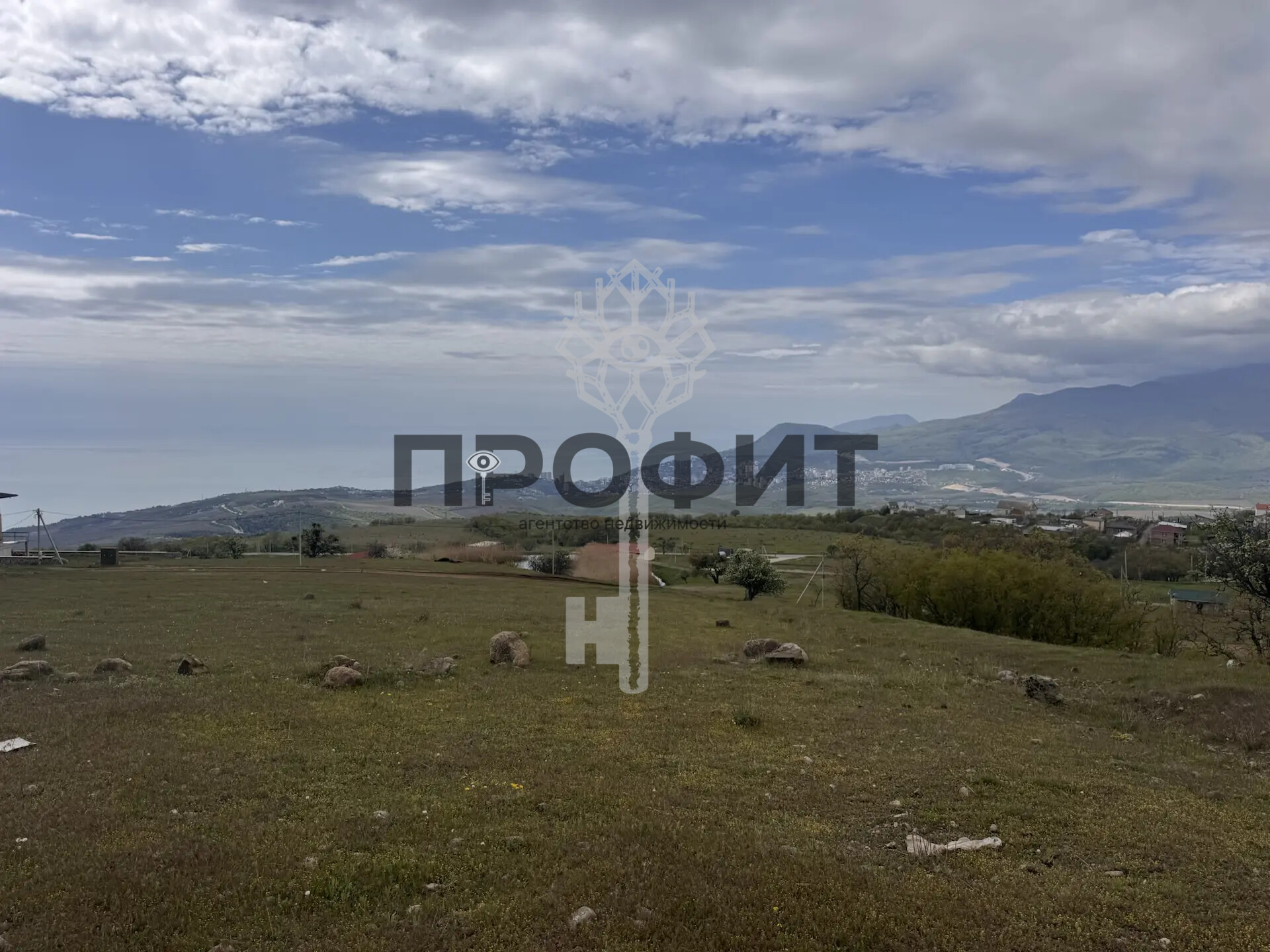 Участок 10 соток, Крым республика, город Алушта, село Лучистое
